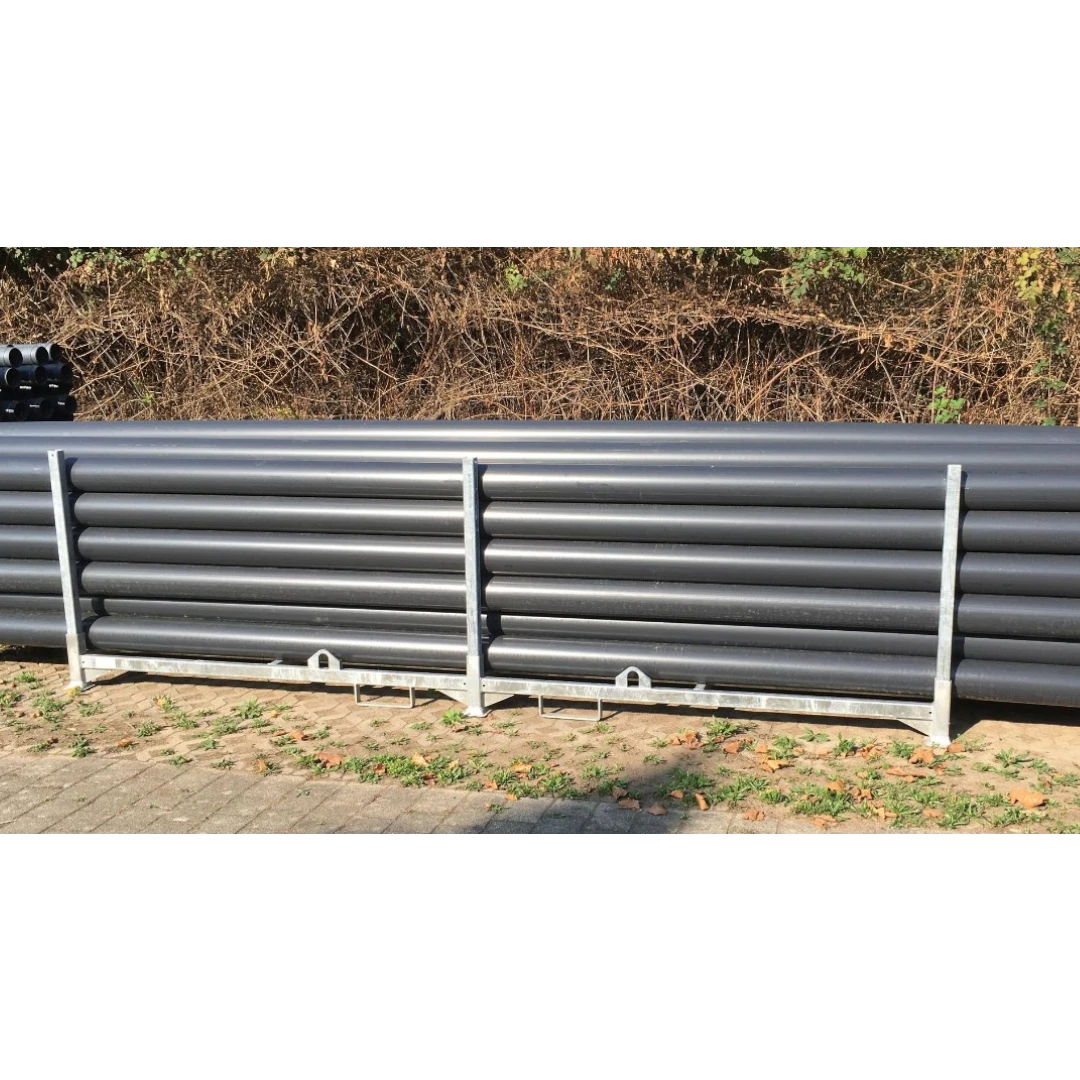 Langgutgestell mit steckbaren Rungen - stapelbares Rungengestell aus Stahl fuer Rohre, Profile und Langgut. Direkt vom Hersteller SLT Bauer.