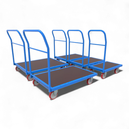 Plattformwagen mit Schiebebügel - Robuste Transportlösung für Lager & Industrie. Stahlrahmen, 4 Lenkrollen, bis 1000 kg Traglast.
