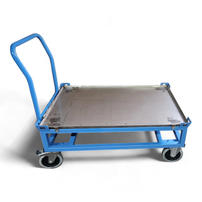 Fahrgestell hoch mit Schiebebügel für Europaletten. Mobile Werkbank 1200 kg aus stabilem Quadratrohr.