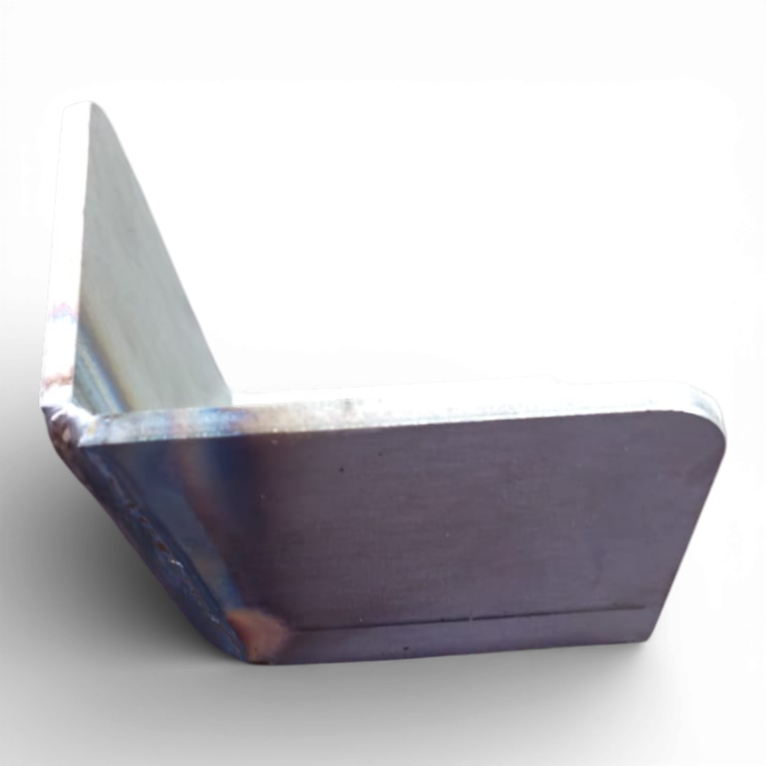 Stapelecken als Zubehör für Stapelgestelle in Industrie & Lager. Ermöglichen das sichere und stabile Übereinanderstapeln von Gestellen im Regalsystem.