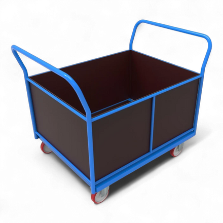 Vierwandwagen mit stabilen Holzwänden – Sicherer Transportwagen mit vier Seiten aus Siebdruckplatte für optimalen Ladungsschutz. Ideal für Lager und Industrie.